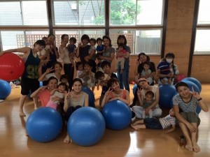 祐天寺のH幼稚園で出張バランスボールレッスン