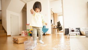 産後女性の疲労を徹底調査!育児に必要な体力、ありますか?